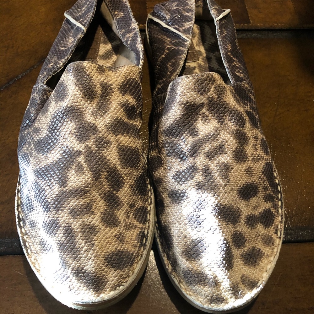Vince espadrille/ animal print